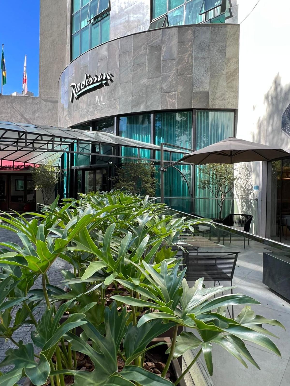 Radisson Oscar Freire Hotel São Paulo Exterior foto The patio at the new location